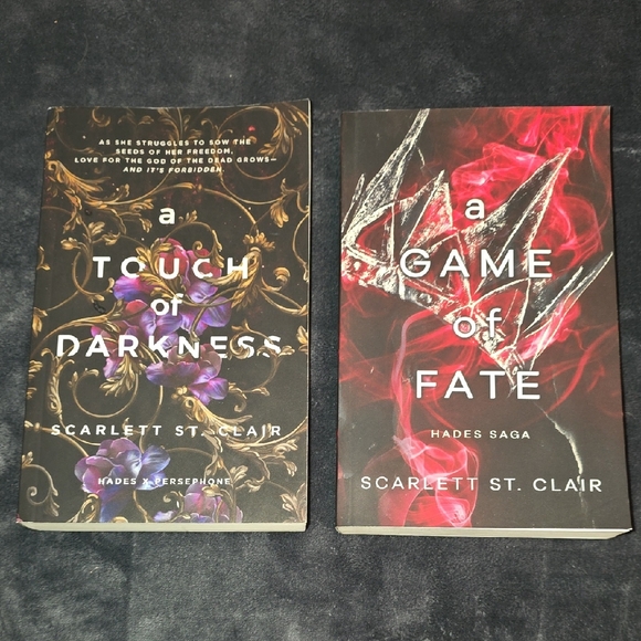 Books - Picture 1 of 8